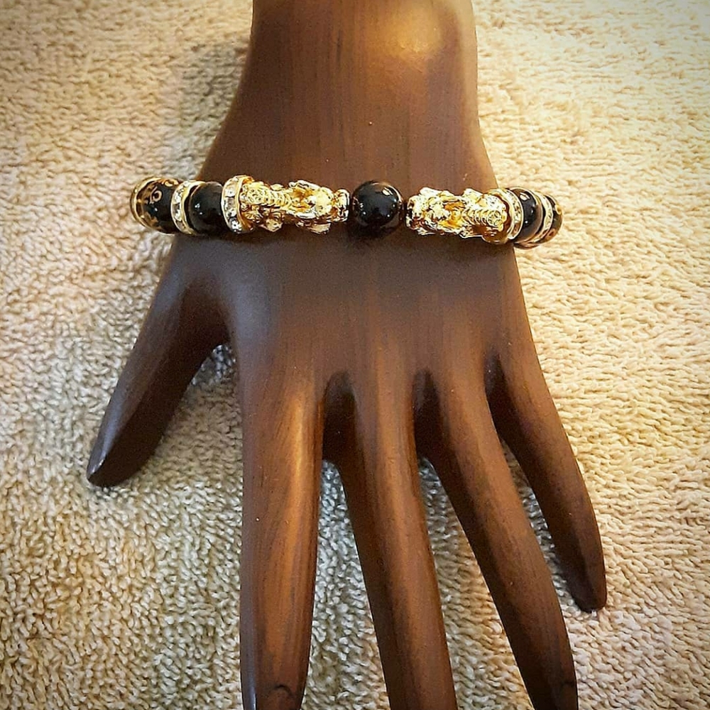 LUCKY BRACELET